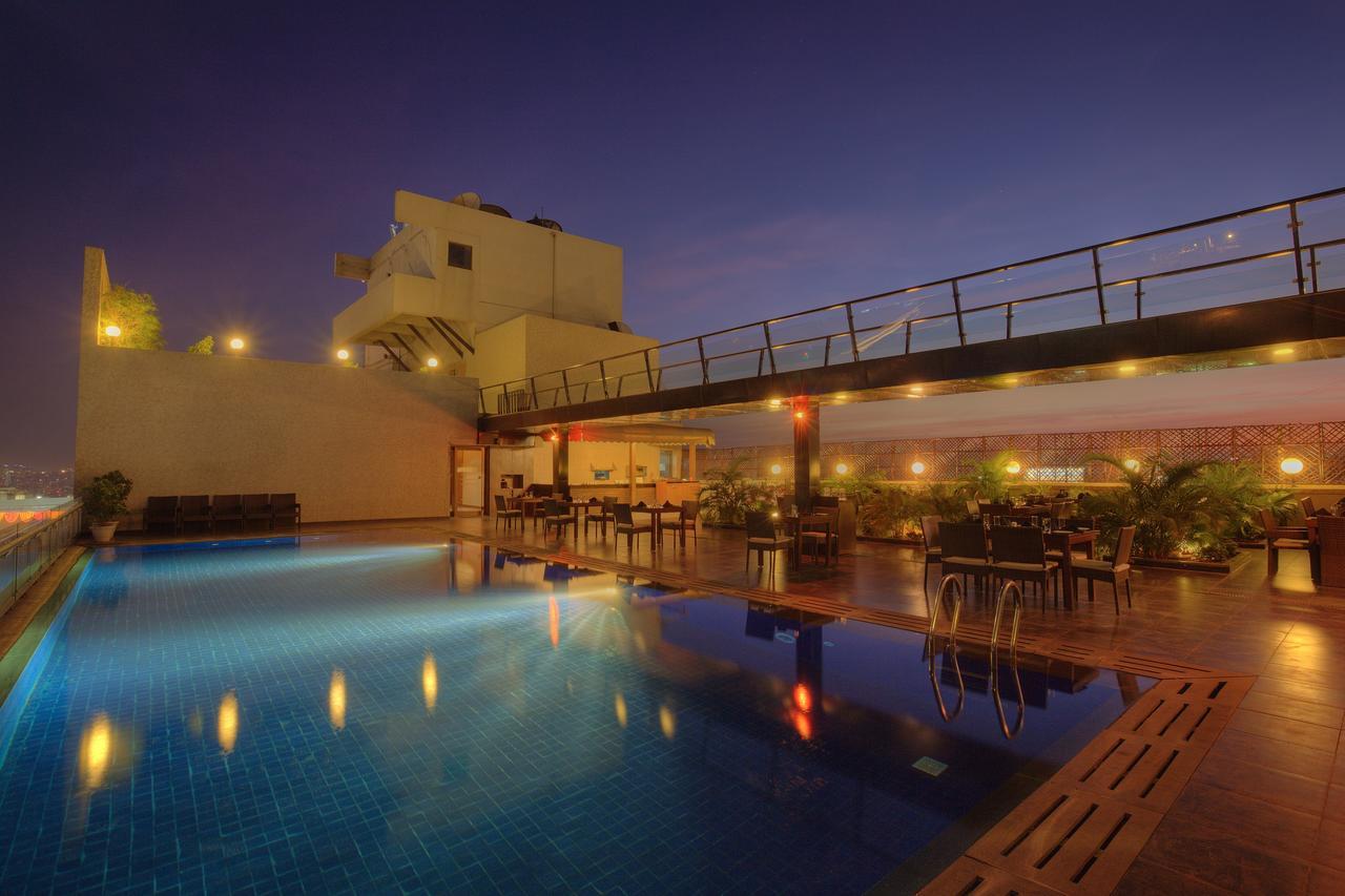 Hotel Parc Estique Pune Exterior foto